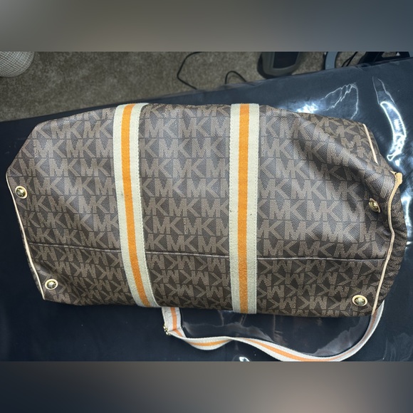 Authentic Michael Kors Duffle Bag - Picture 4 of 4